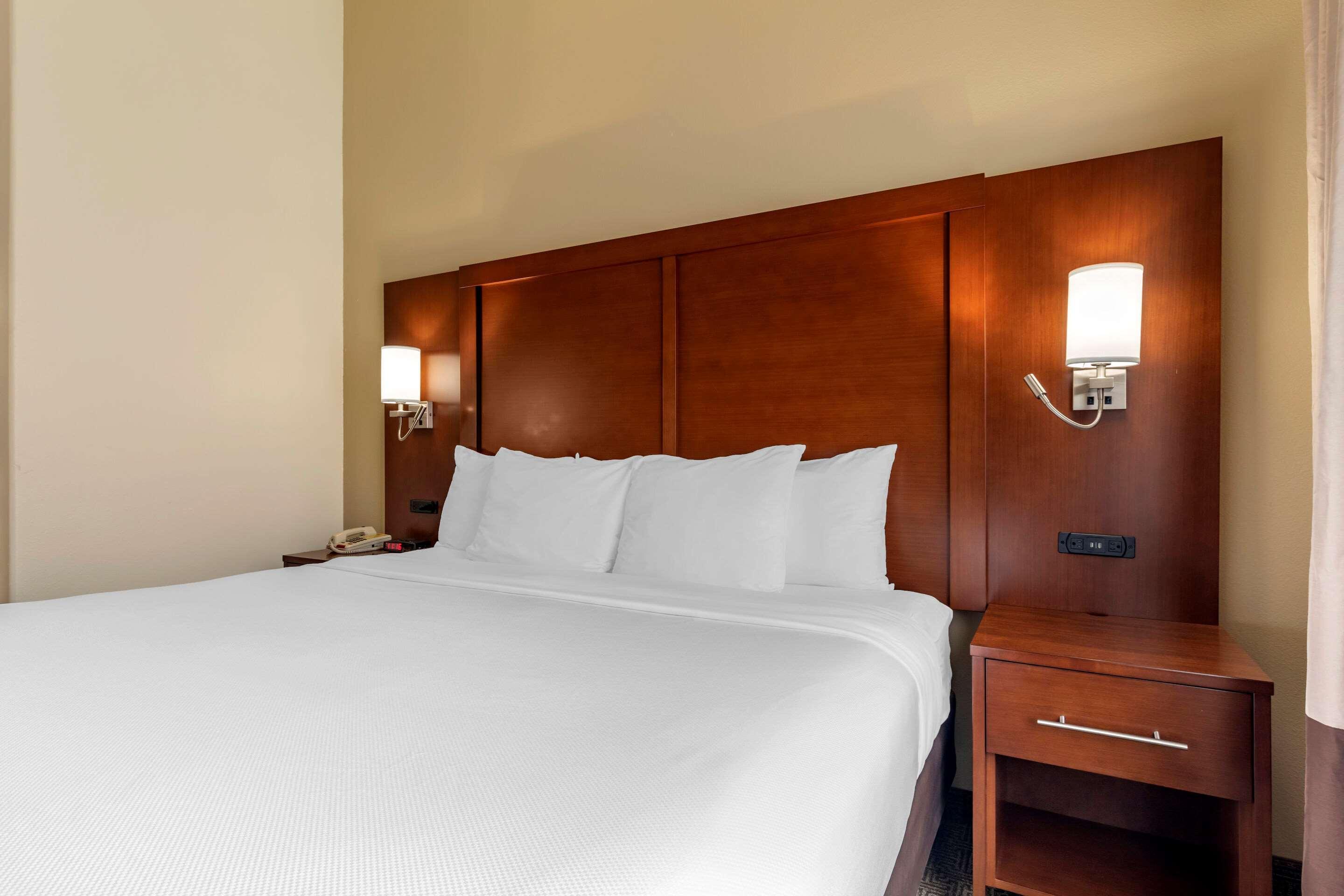 Comfort Suites West Dallas - Cockrell Hill Екстер'єр фото