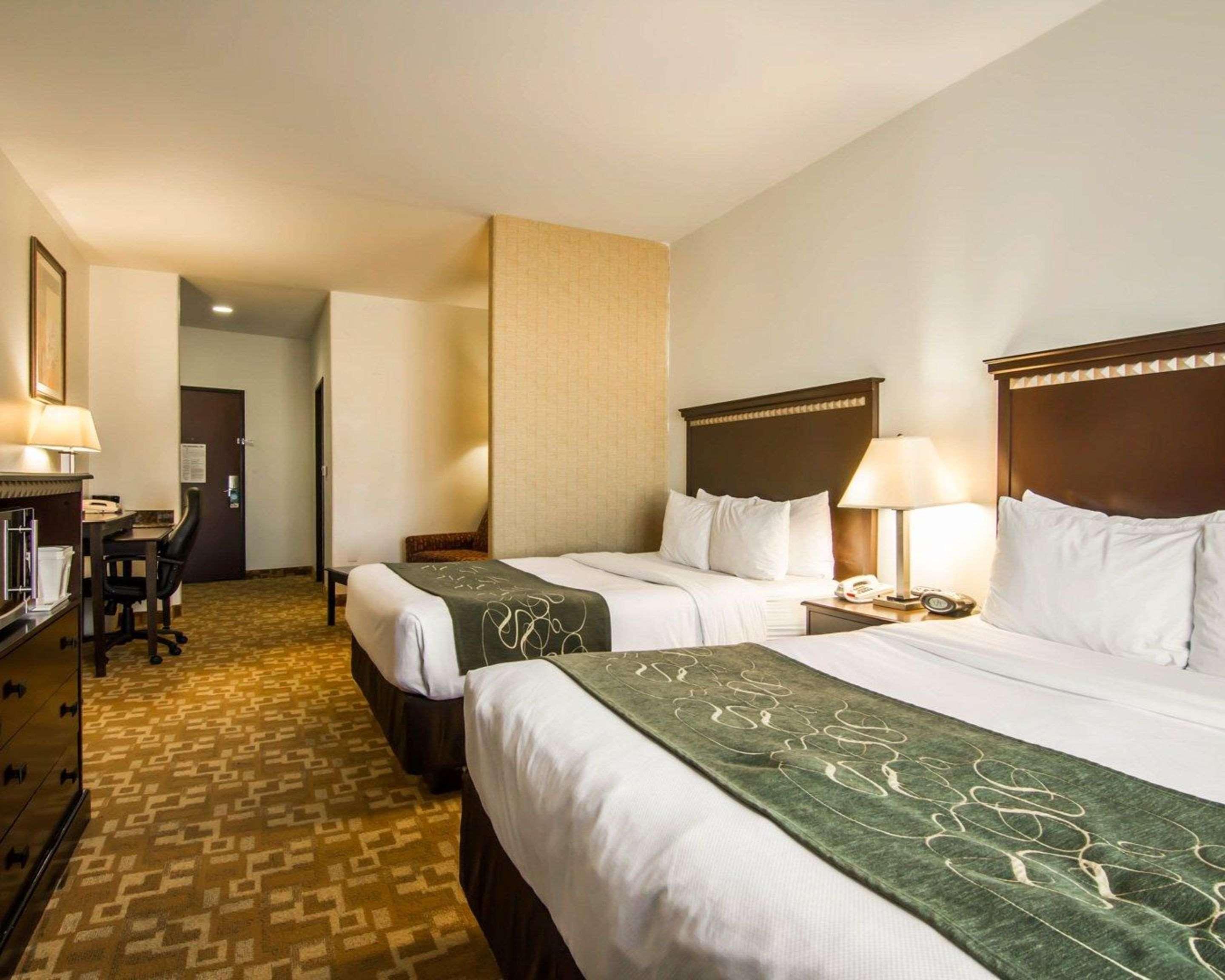 Comfort Suites West Dallas - Cockrell Hill Екстер'єр фото