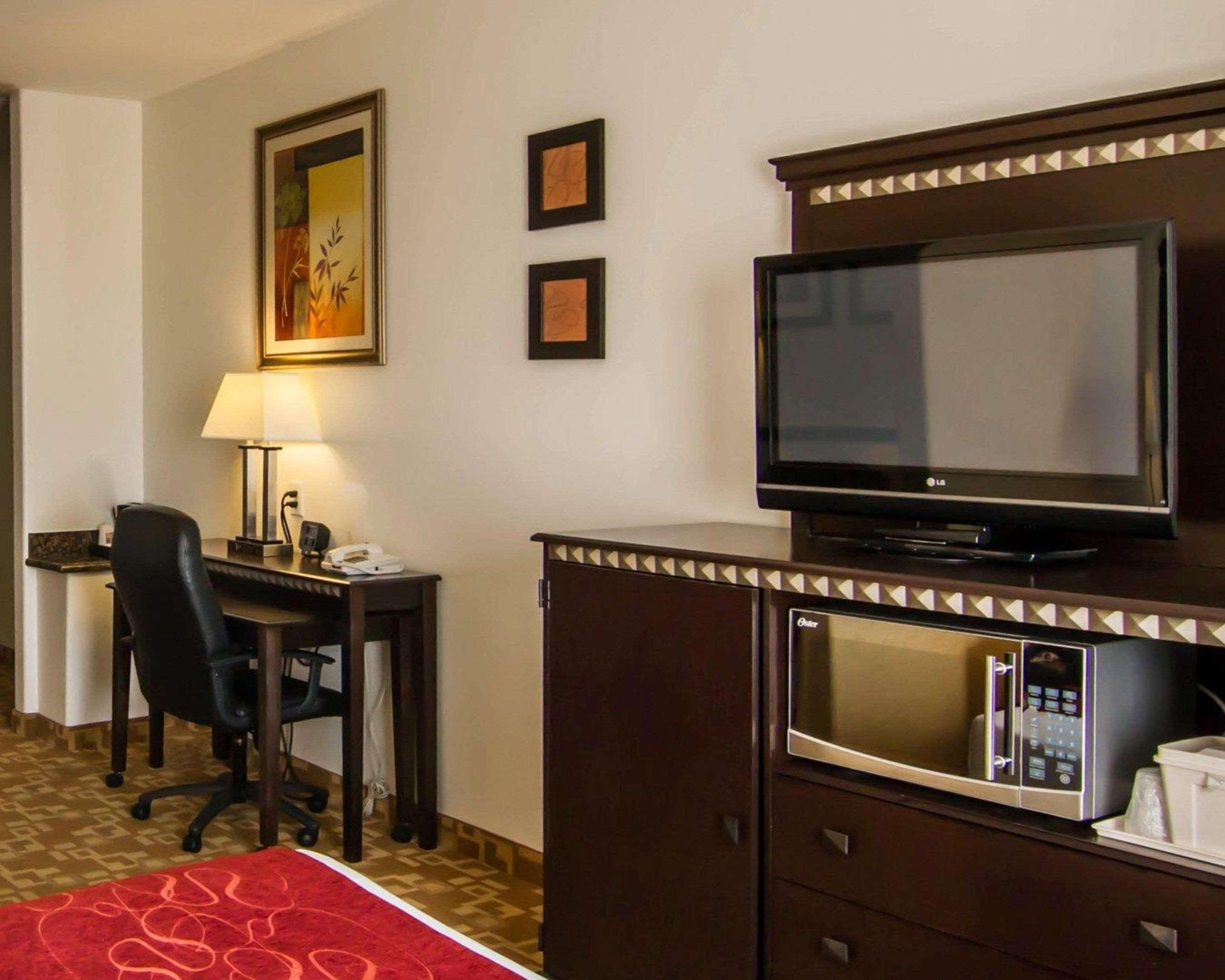 Comfort Suites West Dallas - Cockrell Hill Екстер'єр фото