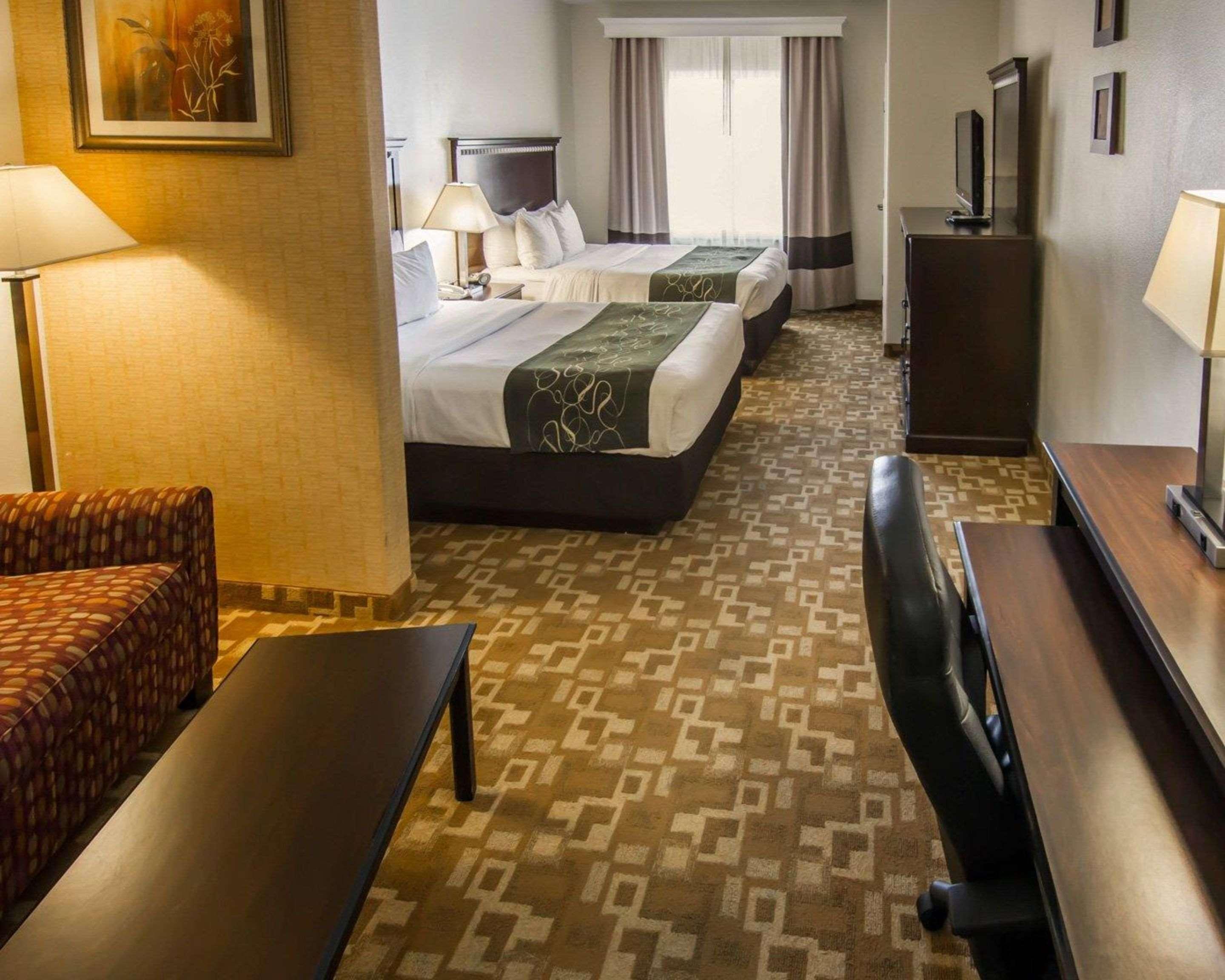 Comfort Suites West Dallas - Cockrell Hill Екстер'єр фото