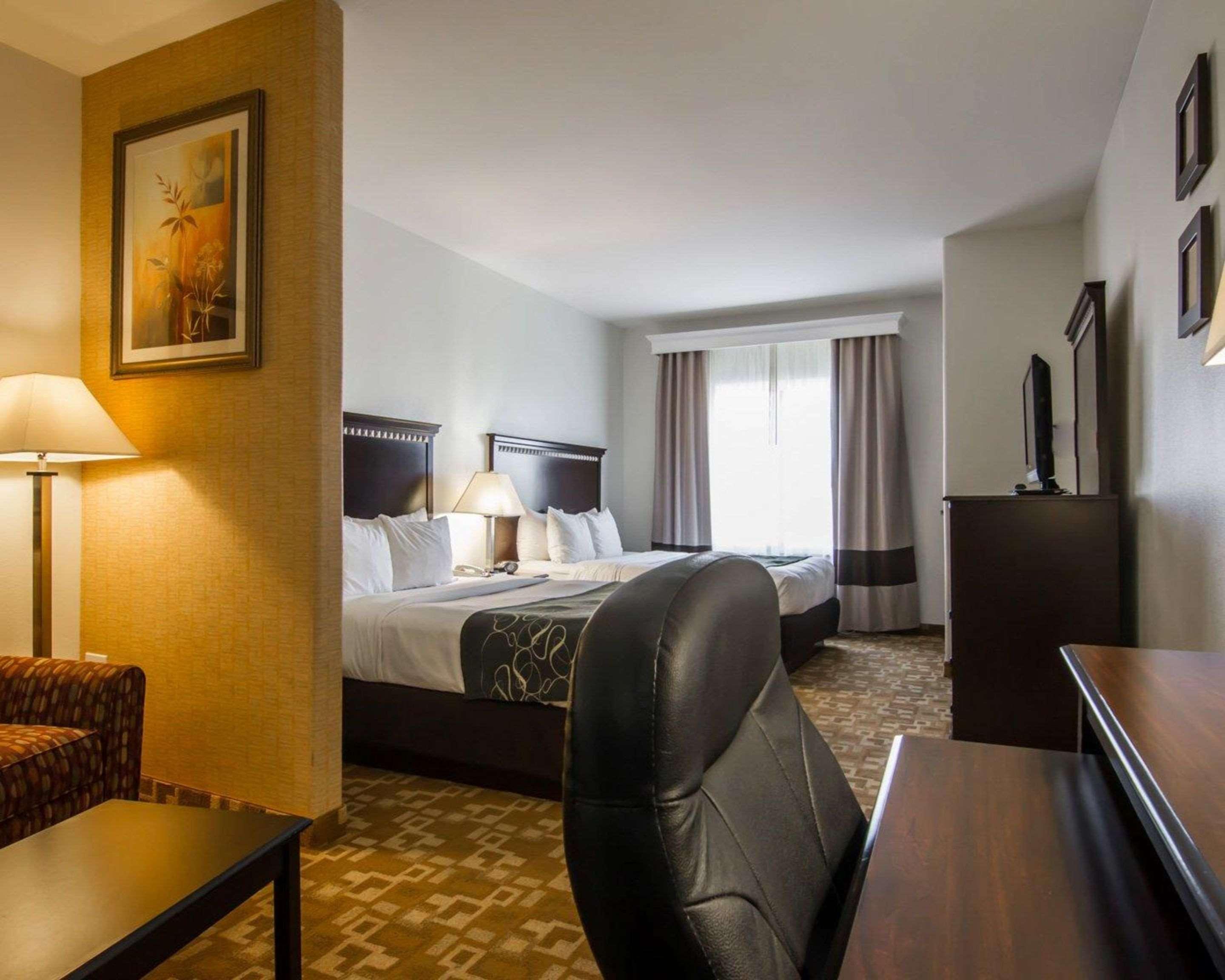 Comfort Suites West Dallas - Cockrell Hill Екстер'єр фото