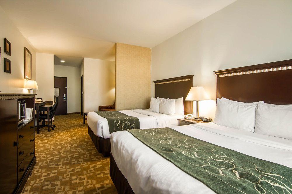 Comfort Suites West Dallas - Cockrell Hill Екстер'єр фото