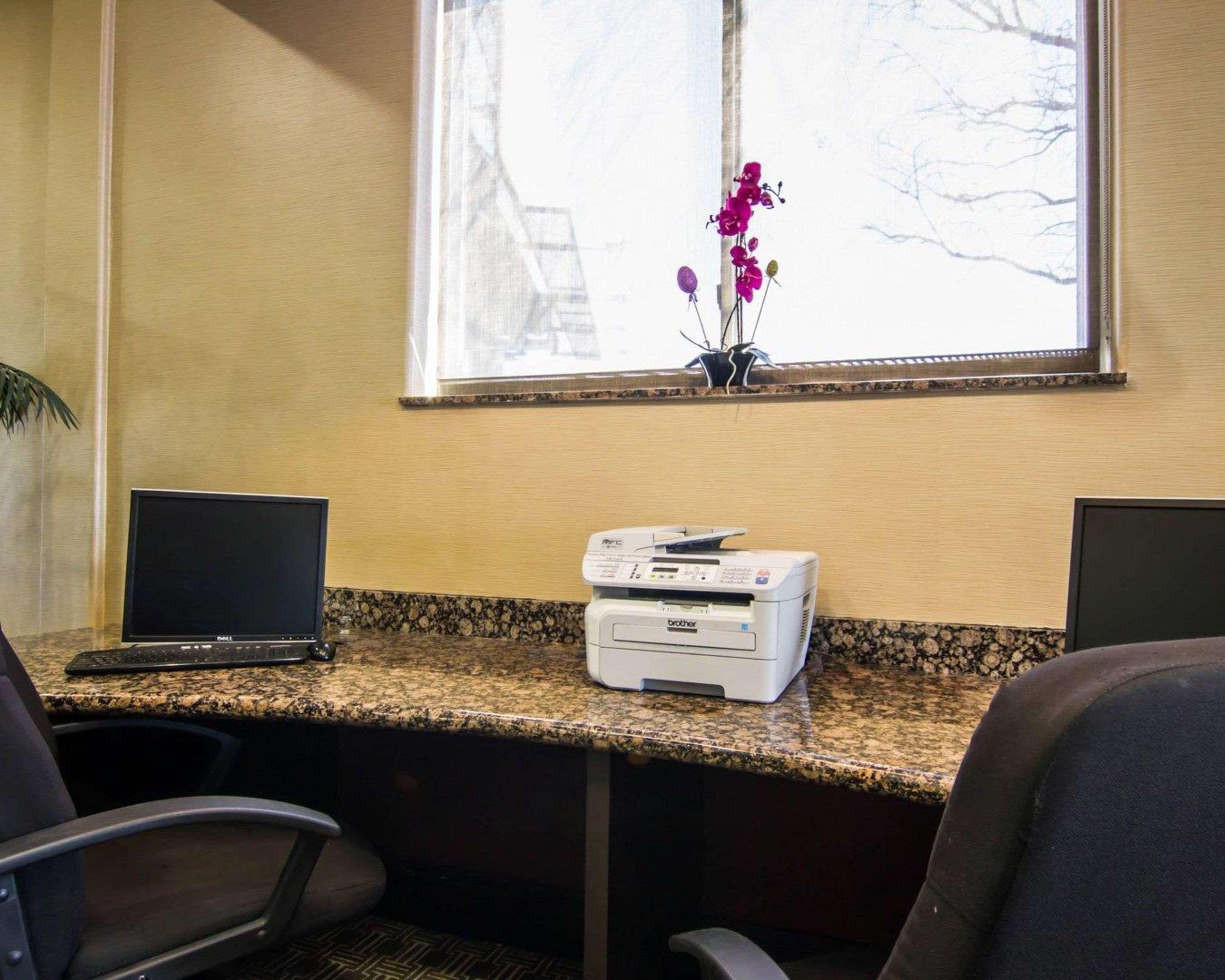 Comfort Suites West Dallas - Cockrell Hill Екстер'єр фото