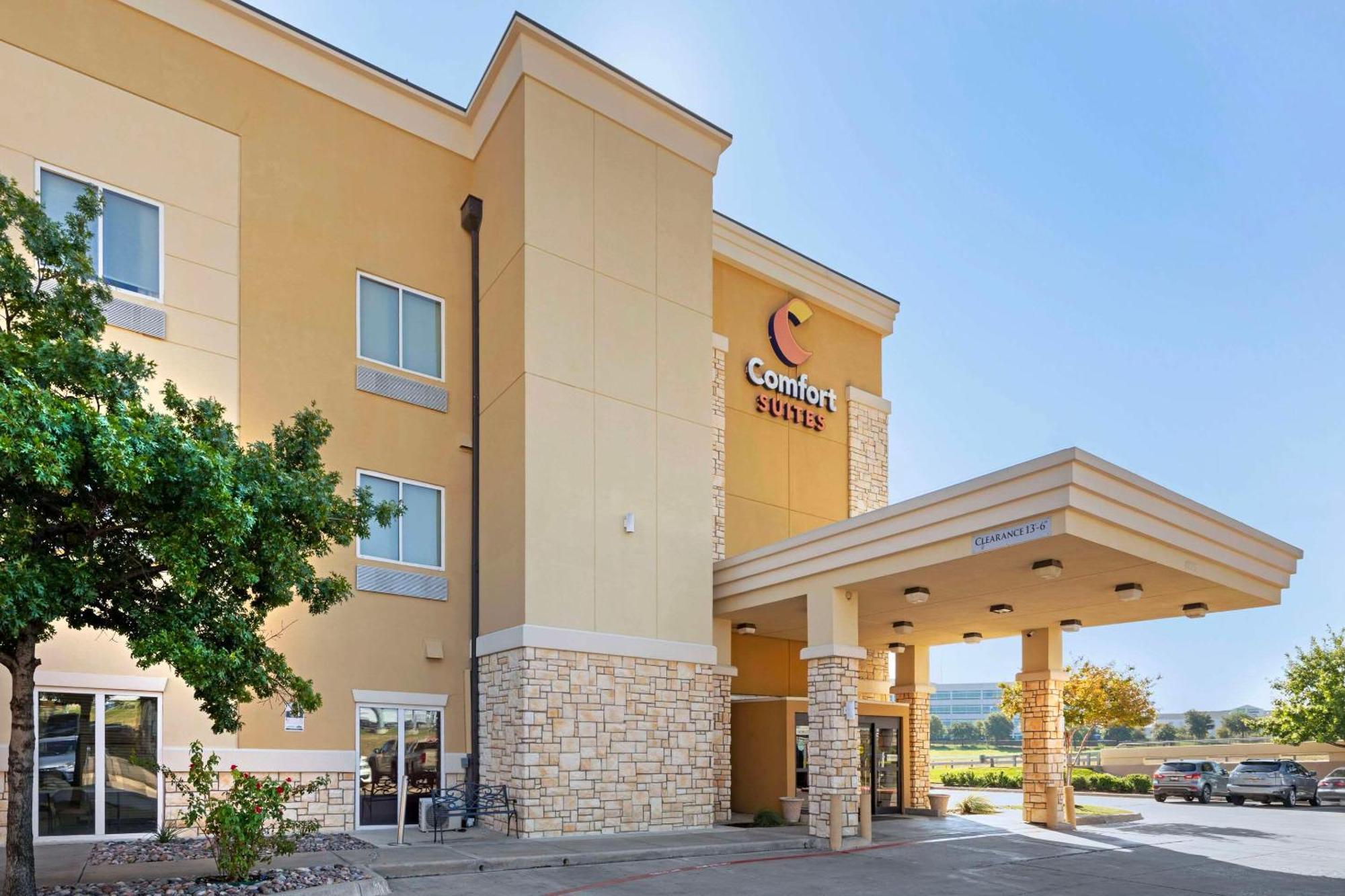 Comfort Suites West Dallas - Cockrell Hill Екстер'єр фото